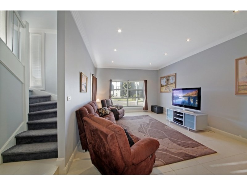 280 Mount Annan Drive, Mount Annan NSW 2567