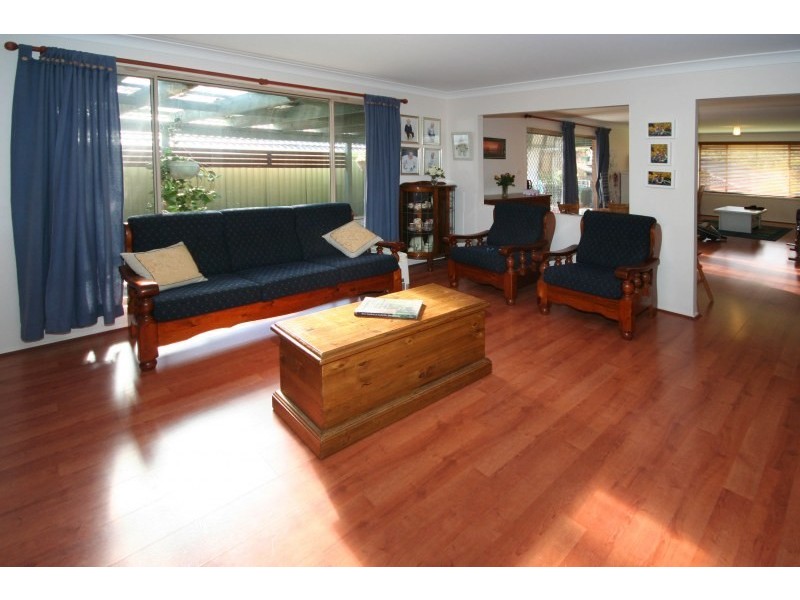 17 Bottlebrush Avenue, Mount Annan NSW 2567