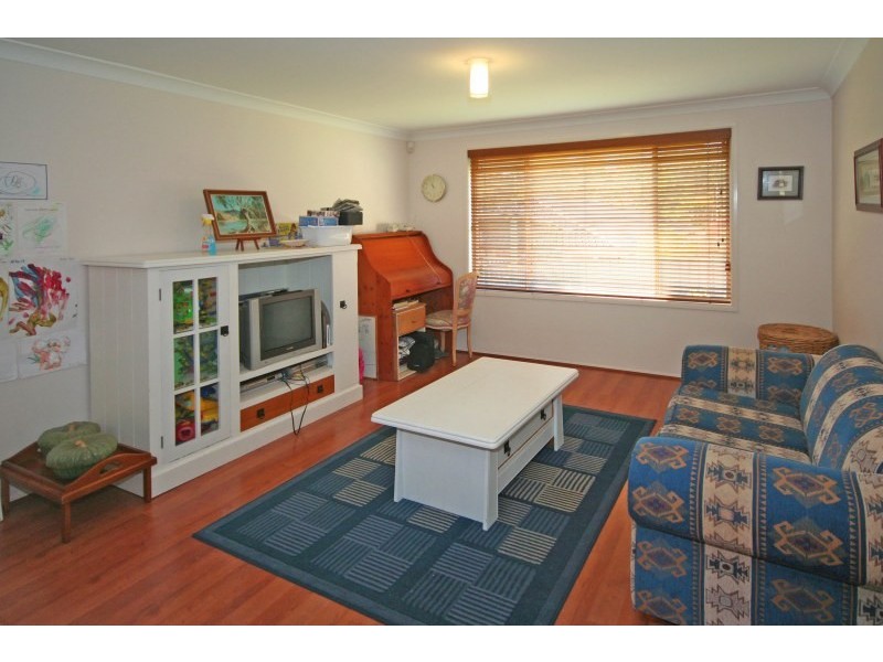 17 Bottlebrush Avenue, Mount Annan NSW 2567