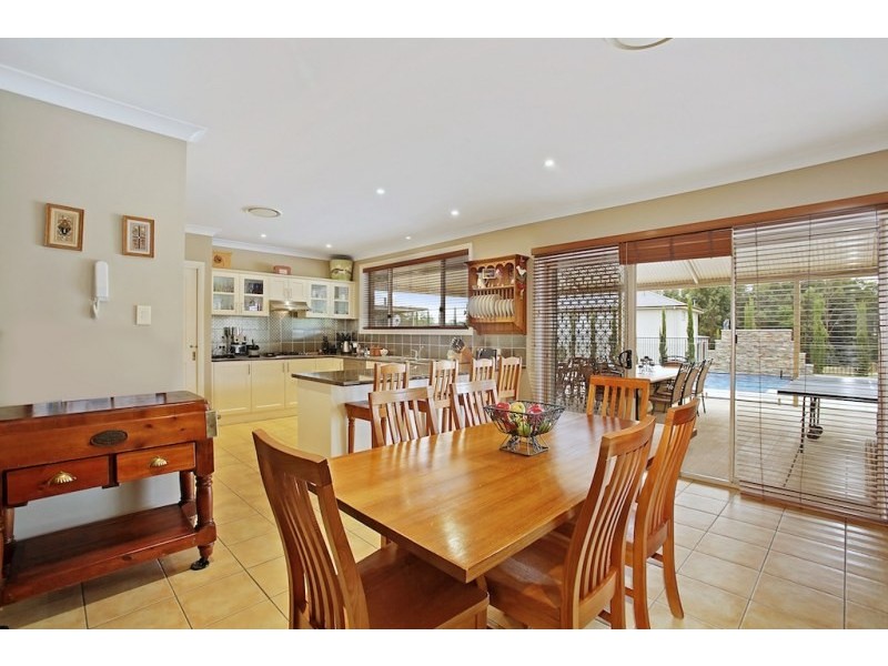 1 Pepperfields Place, Grasmere NSW 2570