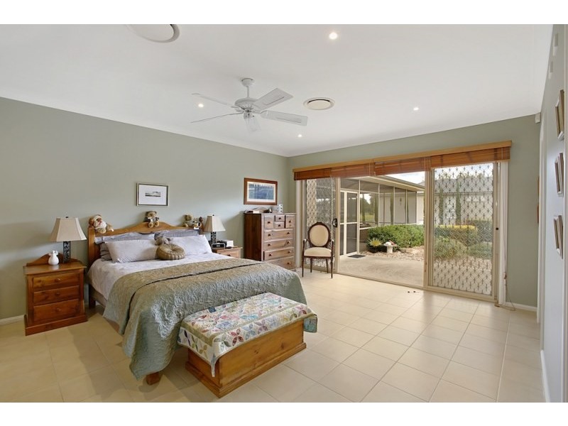 1 Pepperfields Place, Grasmere NSW 2570
