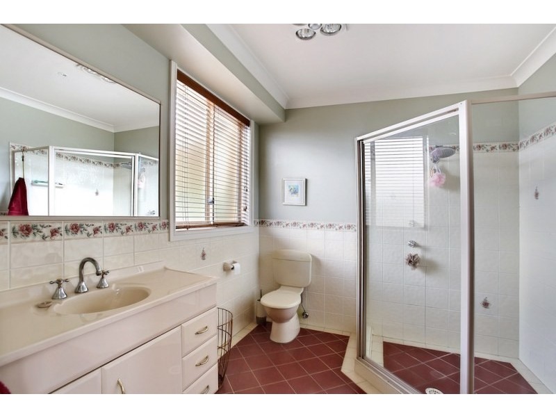 1 Pepperfields Place, Grasmere NSW 2570