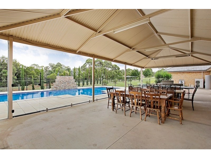 1 Pepperfields Place, Grasmere NSW 2570