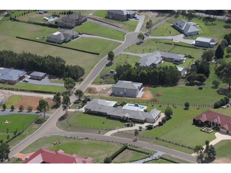 1 Pepperfields Place, Grasmere NSW 2570