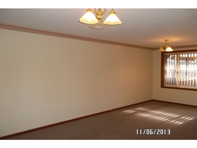 25 River Road, Elderslie NSW 2570