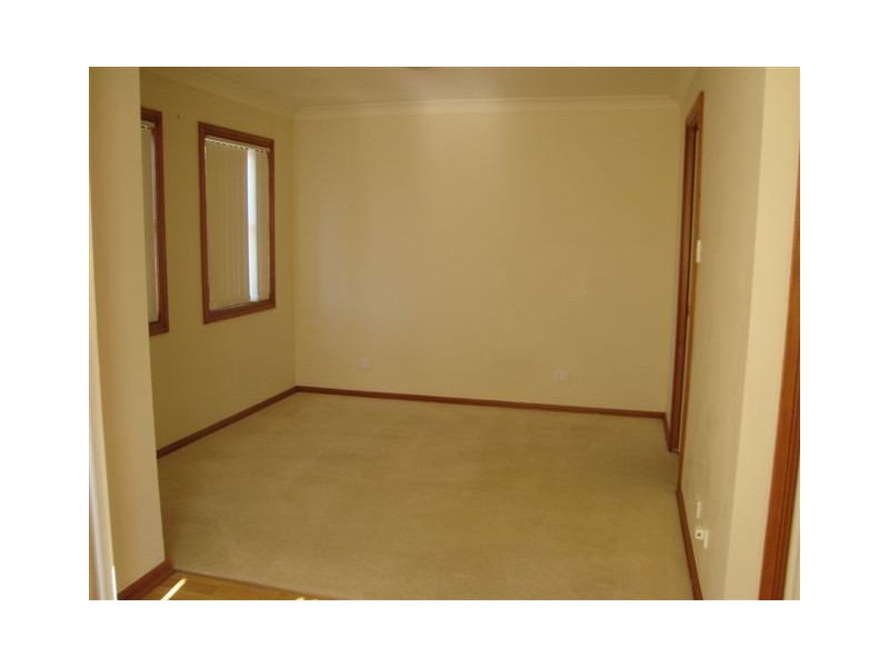 8A Pickets Place, Currans Hill NSW 2567