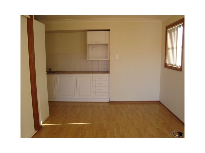 8A Pickets Place, Currans Hill NSW 2567