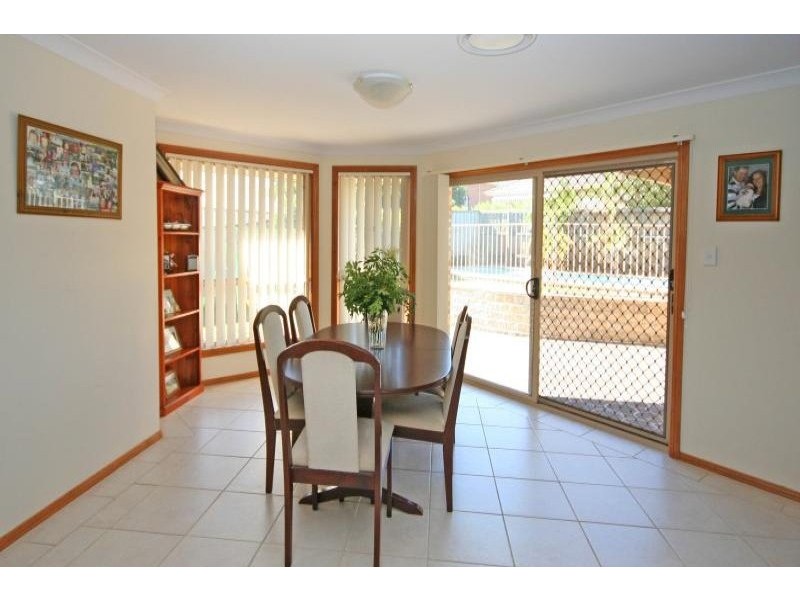 15 Wilmott Court, Camden Park NSW 2570
