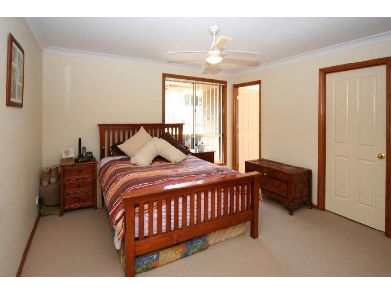 15 Wilmott Court, Camden Park NSW 2570