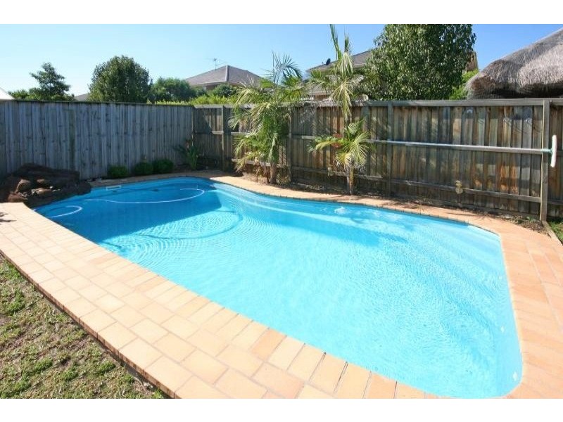 15 Wilmott Court, Camden Park NSW 2570