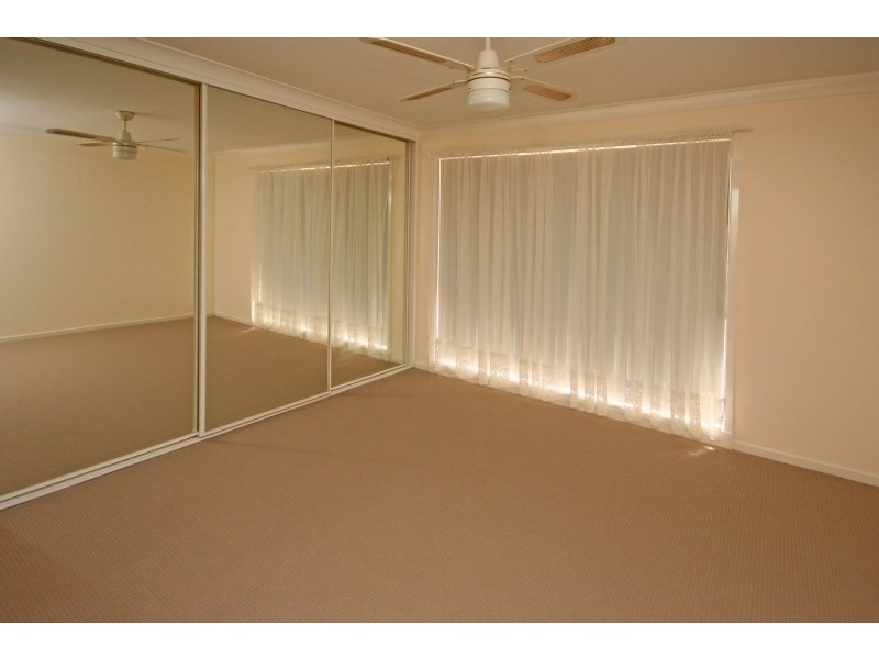 25 Manning Place, Currans Hill NSW 2567