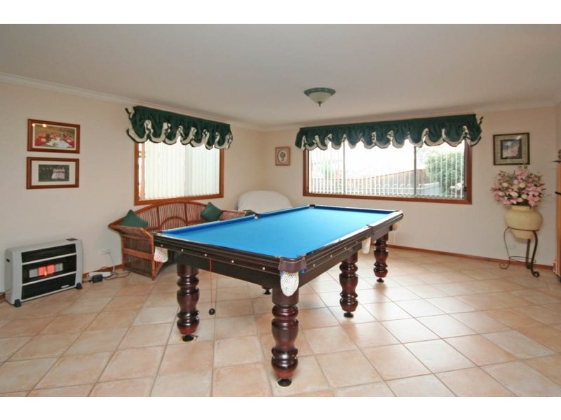 8 Hindmarsh Avenue, Camden Park NSW 2570