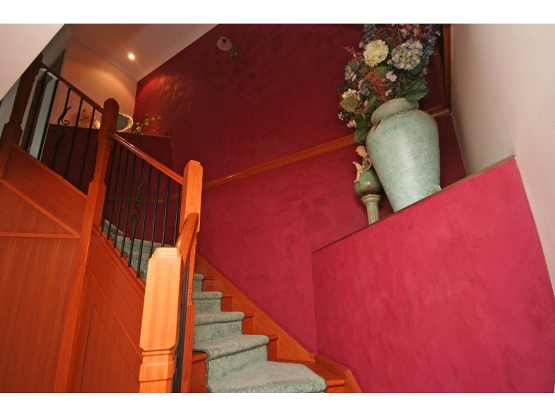 8 Hindmarsh Avenue, Camden Park NSW 2570