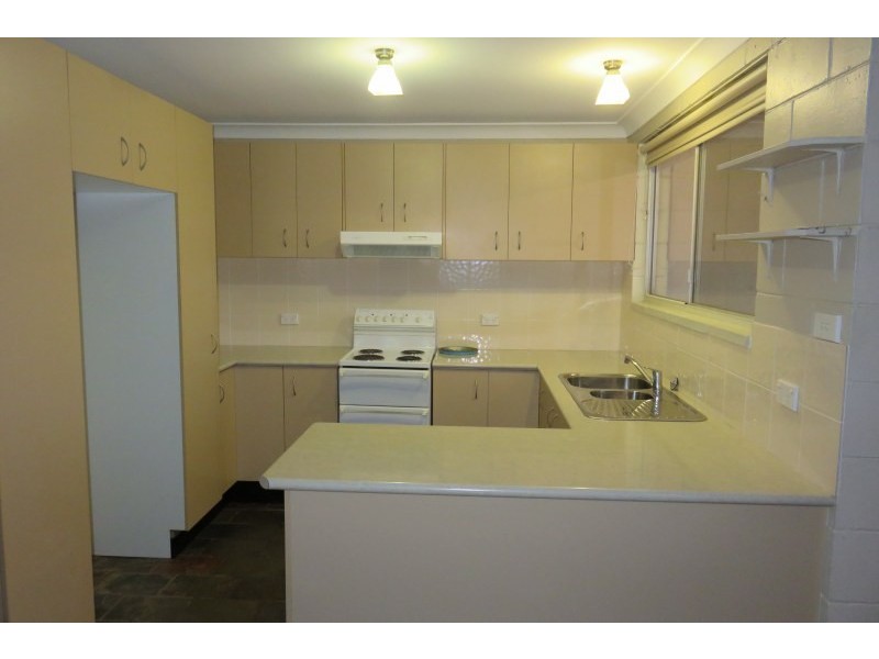 1/16 William Street, The Oaks NSW 2570