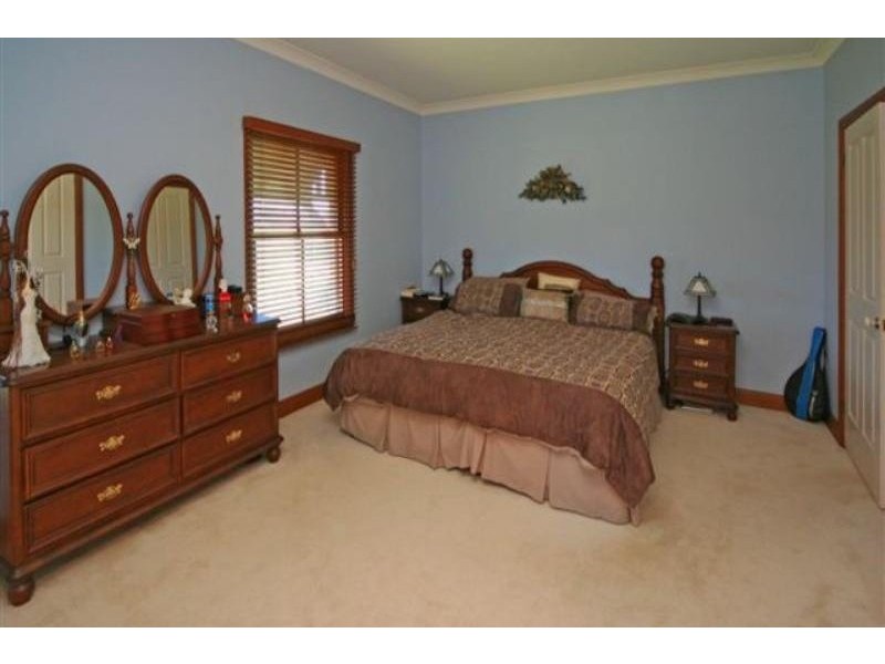 11 Baldwin Close, Ellis Lane NSW 2570