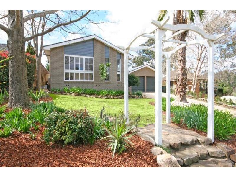 4 Brigalow Avenue, Camden South NSW 2570