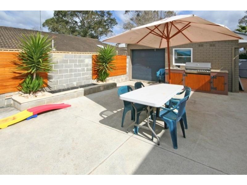 4 Brigalow Avenue, Camden South NSW 2570