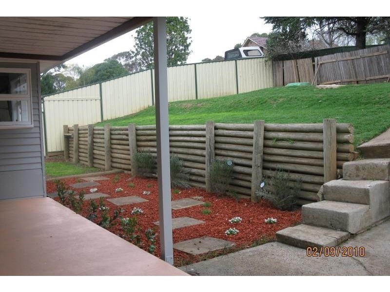 16 Lawn Avenue, Bradbury NSW 2560