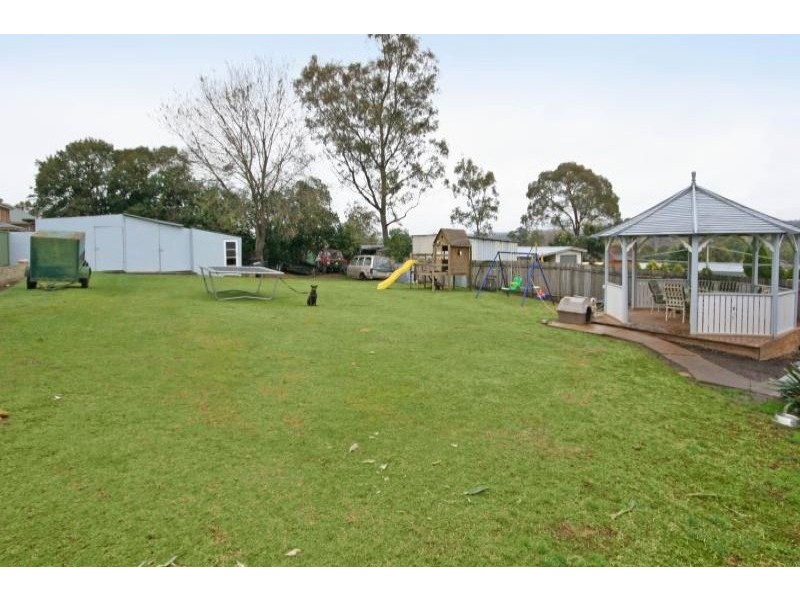 18 Burragorang Street, The Oaks NSW 2570