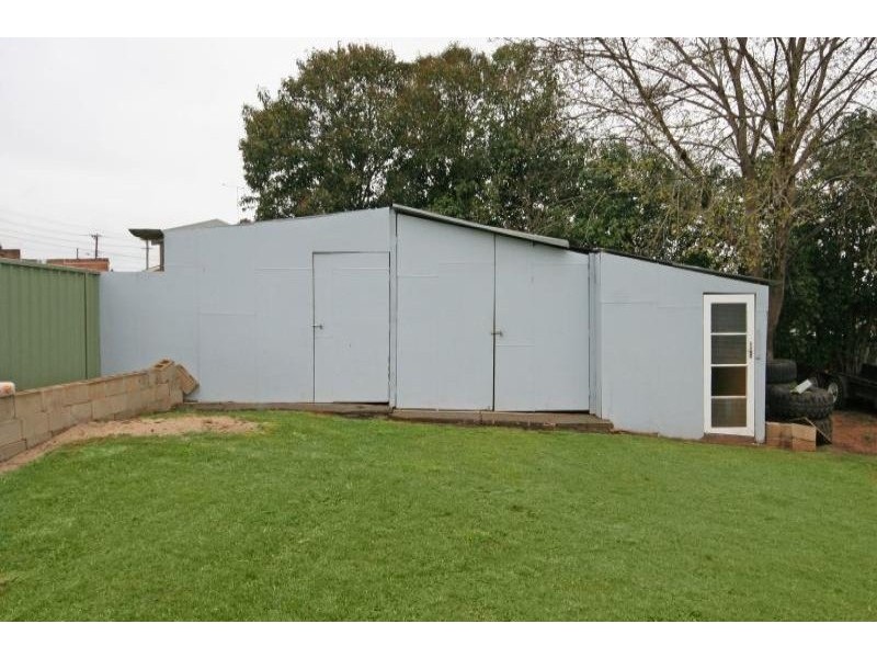 18 Burragorang Street, The Oaks NSW 2570