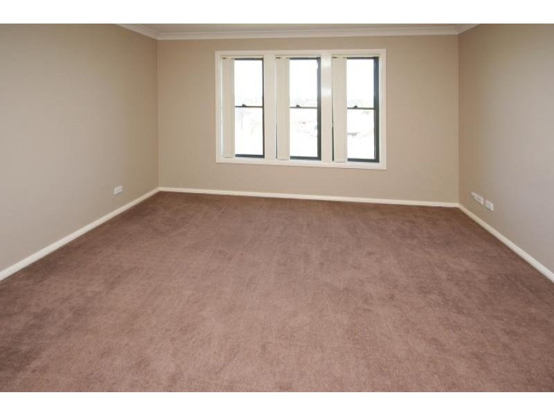 23 Grimes Avenue, Elderslie NSW 2570