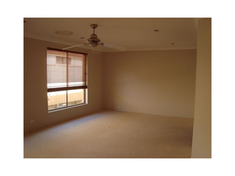 159 Welling Drive, Mount Annan NSW 2567