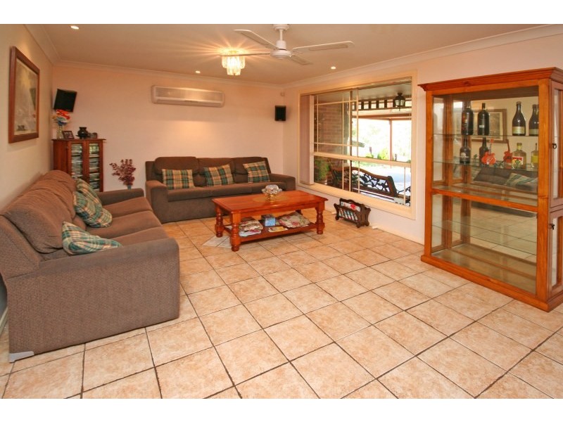 12 Moran Place, Currans Hill NSW 2567