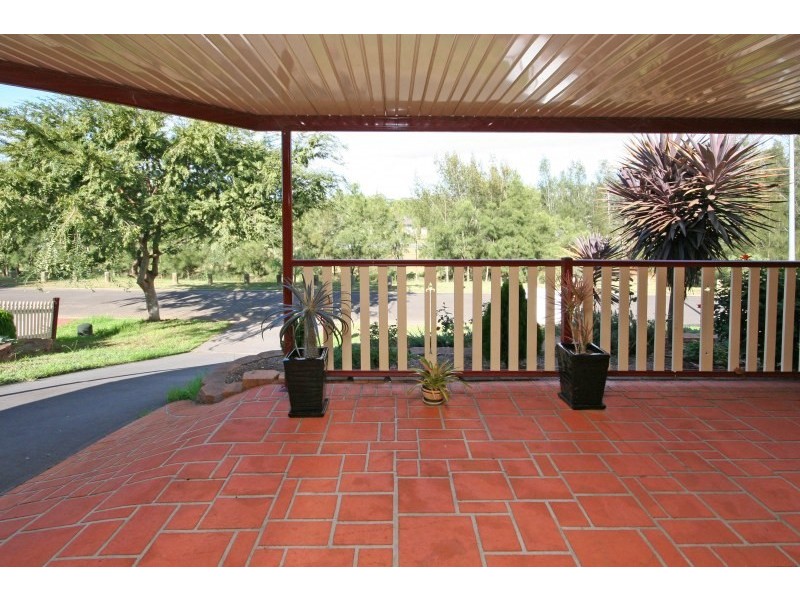 12 Moran Place, Currans Hill NSW 2567