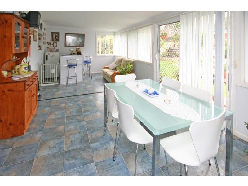 16 McCrae Drive, Camden South NSW 2570