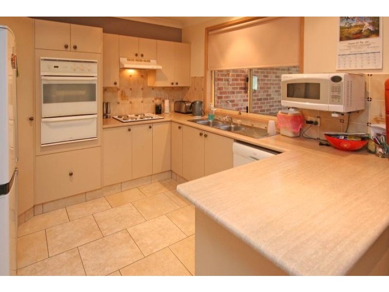11 Moore Road, Oakdale NSW 2570