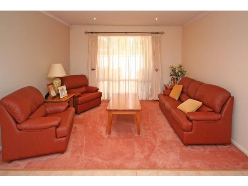 18 John Mclennon Circuit, Harrington Park NSW 2567