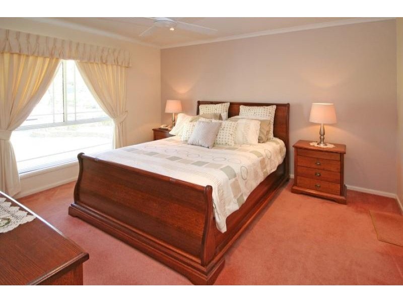 18 John Mclennon Circuit, Harrington Park NSW 2567