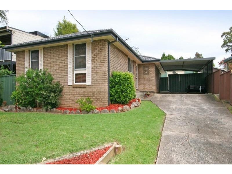 29 Berallier Drive, Camden South NSW 2570