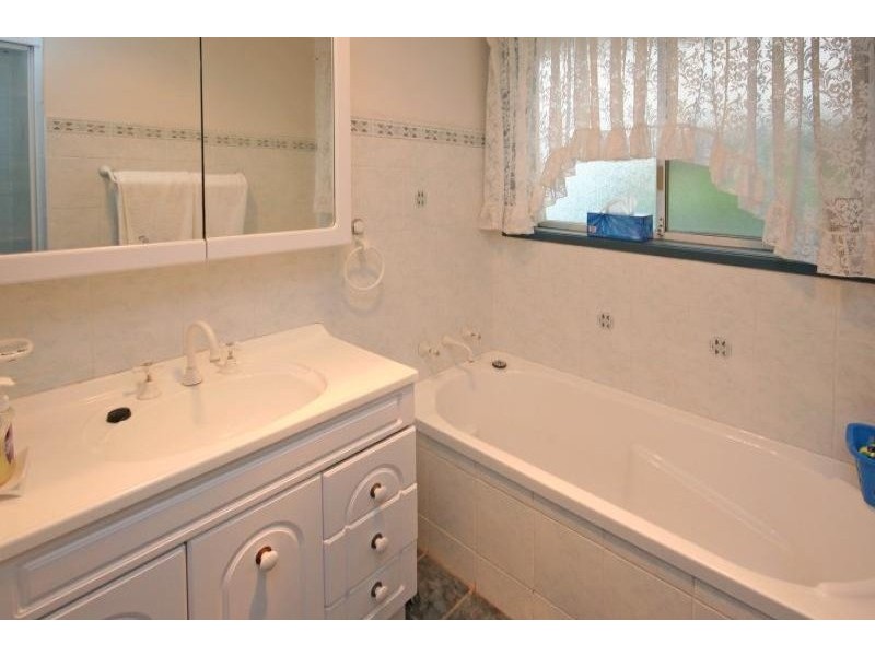 29 Berallier Drive, Camden South NSW 2570