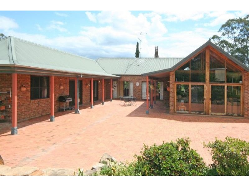 30 Willoughby Circuit, Grasmere NSW 2570