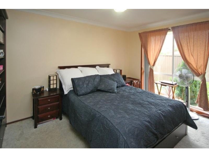 10 Fishburn Place, Narellan NSW 2567