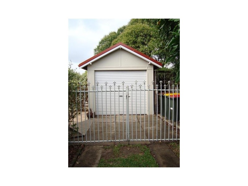 8 Gilbulla Avenue, Camden NSW 2570