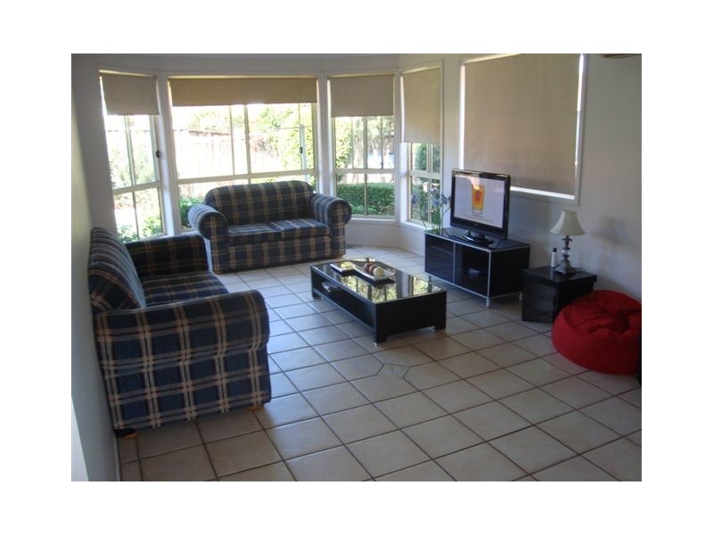 10 Plowman Road, Currans Hill NSW 2567