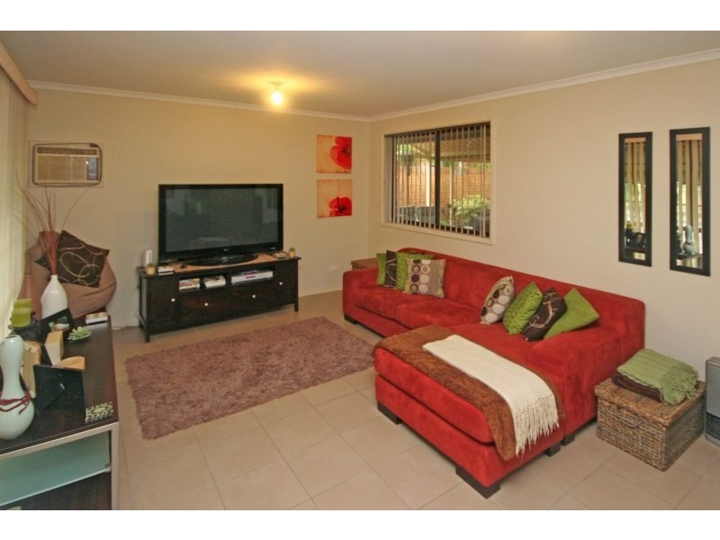 255 Welling Drive, Mount Annan NSW 2567