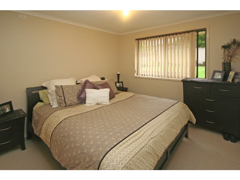 255 Welling Drive, Mount Annan NSW 2567