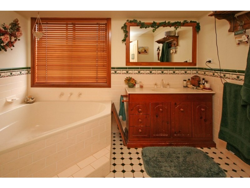 24 Boyd Court, Harrington Park NSW 2567