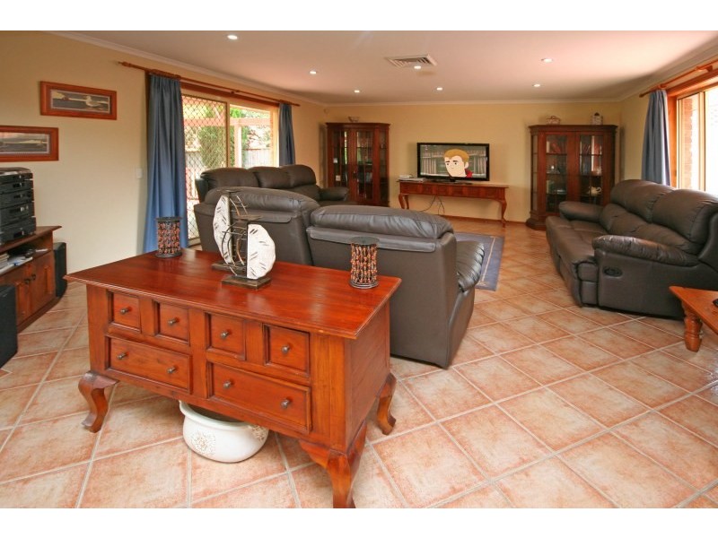 60 Mount Annan Drive, Mount Annan NSW 2567