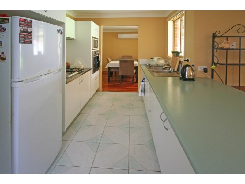 3 Paddymiller Avenue, Currans Hill NSW 2567