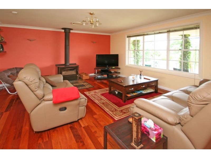 22 Hynes Place, Elderslie NSW 2570