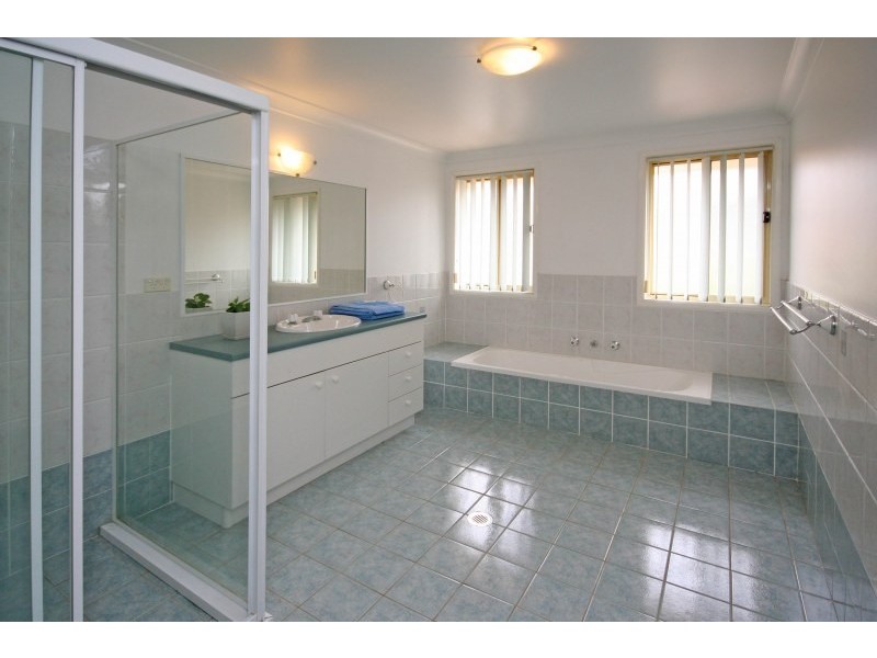 11 Brooks Bend, Mount Annan NSW 2567