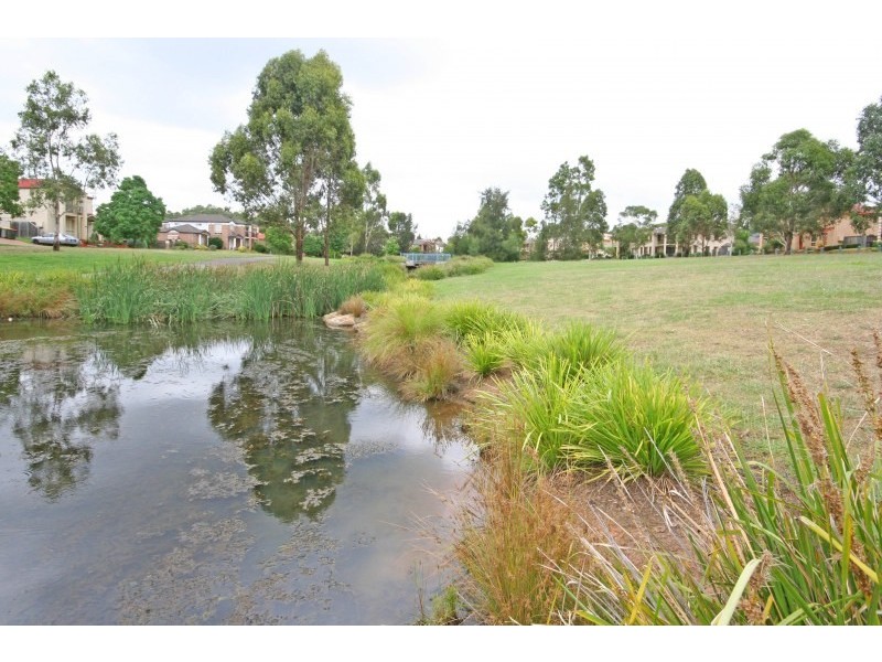 11 Brooks Bend, Mount Annan NSW 2567