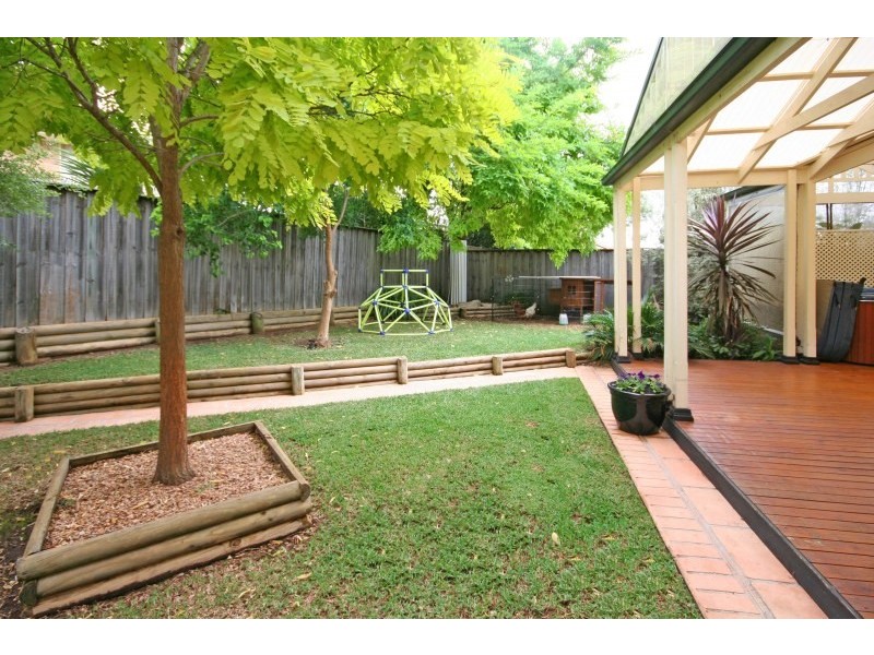 11 Brooks Bend, Mount Annan NSW 2567