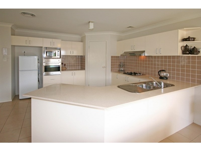 7 Wilmott Court, Camden Park NSW 2570