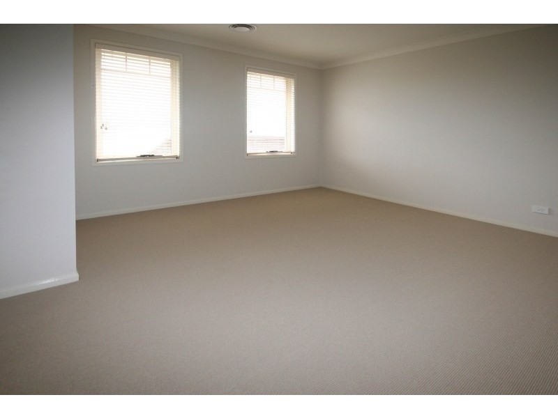 7 Wilmott Court, Camden Park NSW 2570