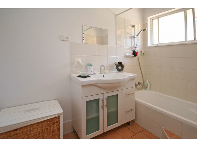 5 Edward Street, The Oaks NSW 2570